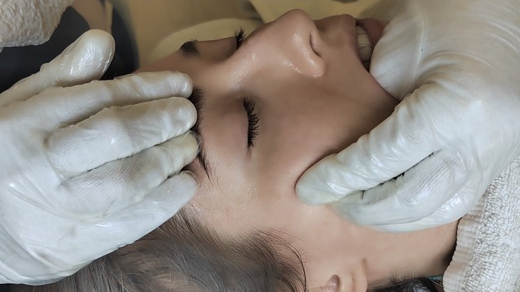 Massage má (kỹ thuật trong miệng)