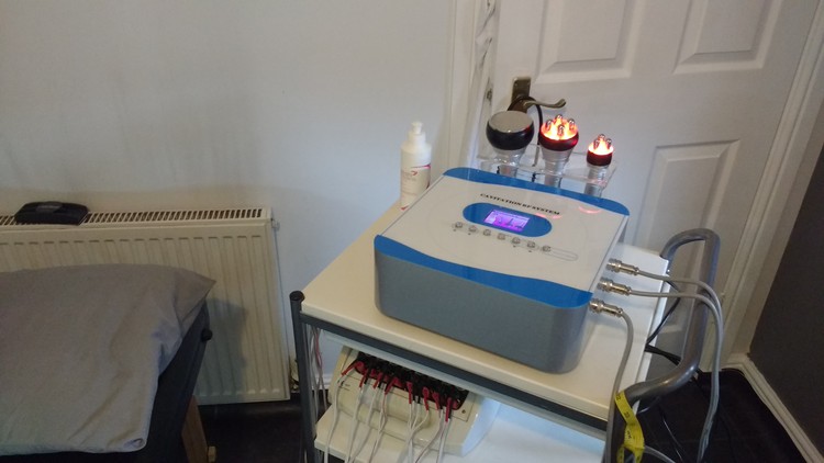 Các phương pháp điều trị giảm béo bằng Cavitation, Faradic và Radio Frequency