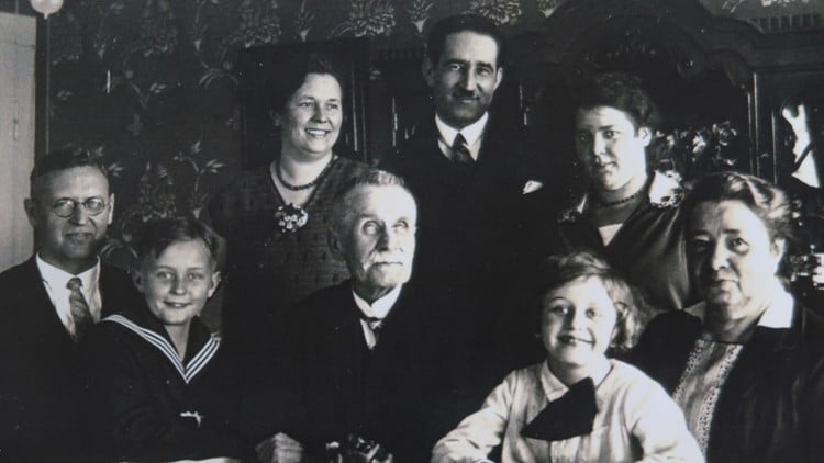 Family Constellation: Master Course
