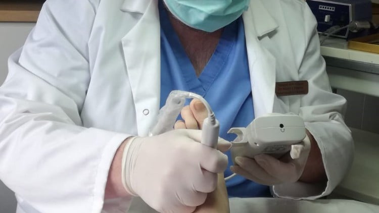 Chứng chỉ Y khoa chăm sóc móng chân