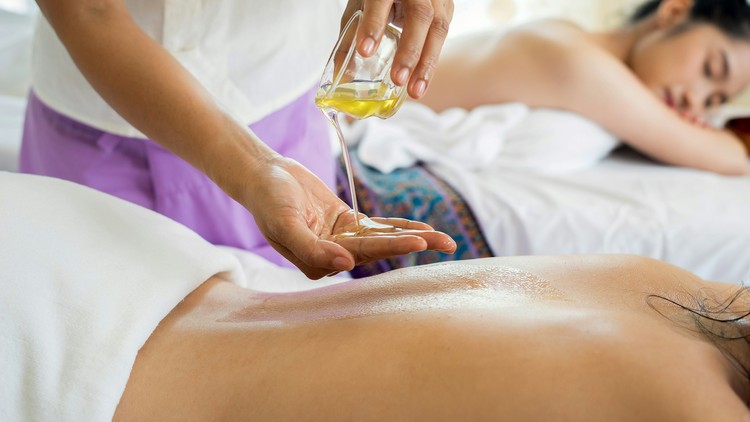 Mới: Tinh Thông Massage Lomi Lomi Hiện Đại (4,5 CE)