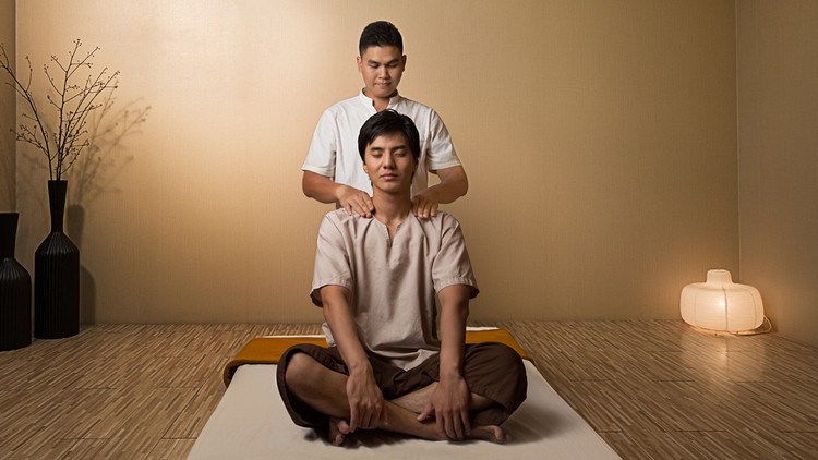 Massage Thái Nguyên Bản từ Artit (Quản lý Spa Thái)