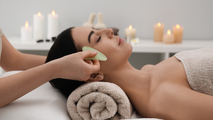 Khóa học Chứng chỉ Cạo mặt Cao cấp & Lăn ngọc bích 4CEU